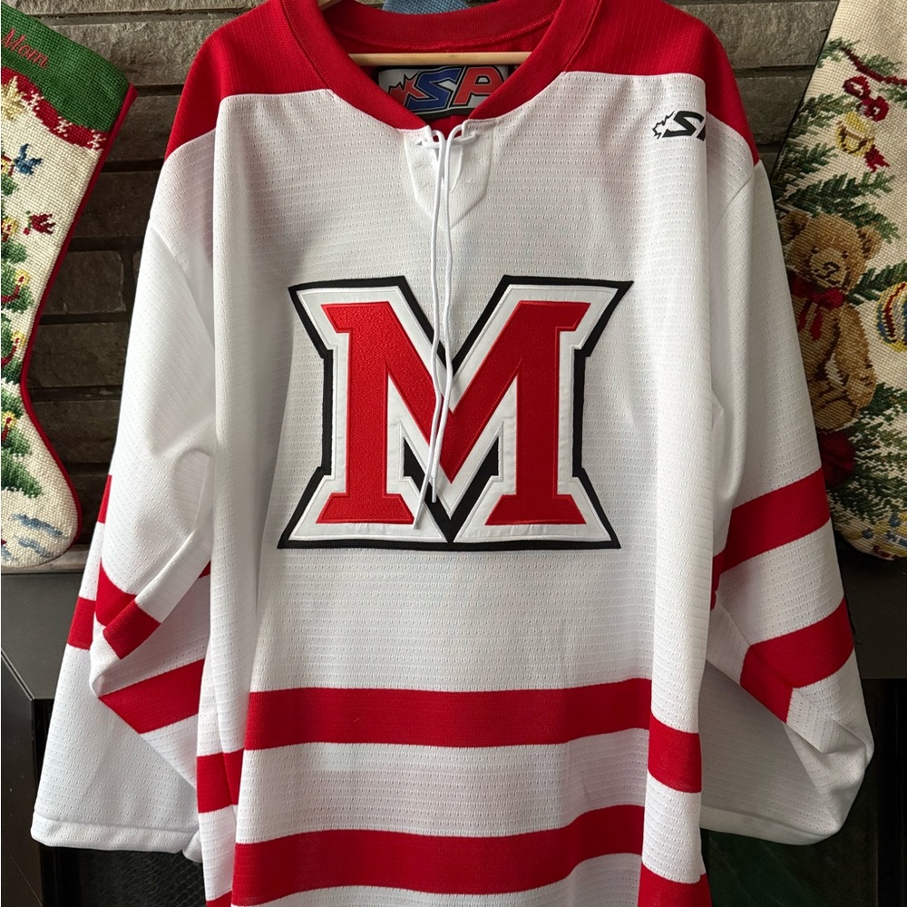 Miami University Hockey Jersey - L (NWOT)